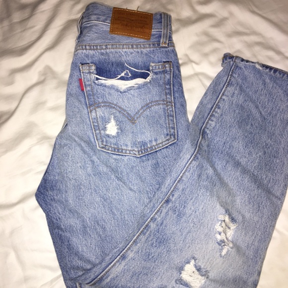 Destroyed vintage Levi’s - Picture 2 of 11